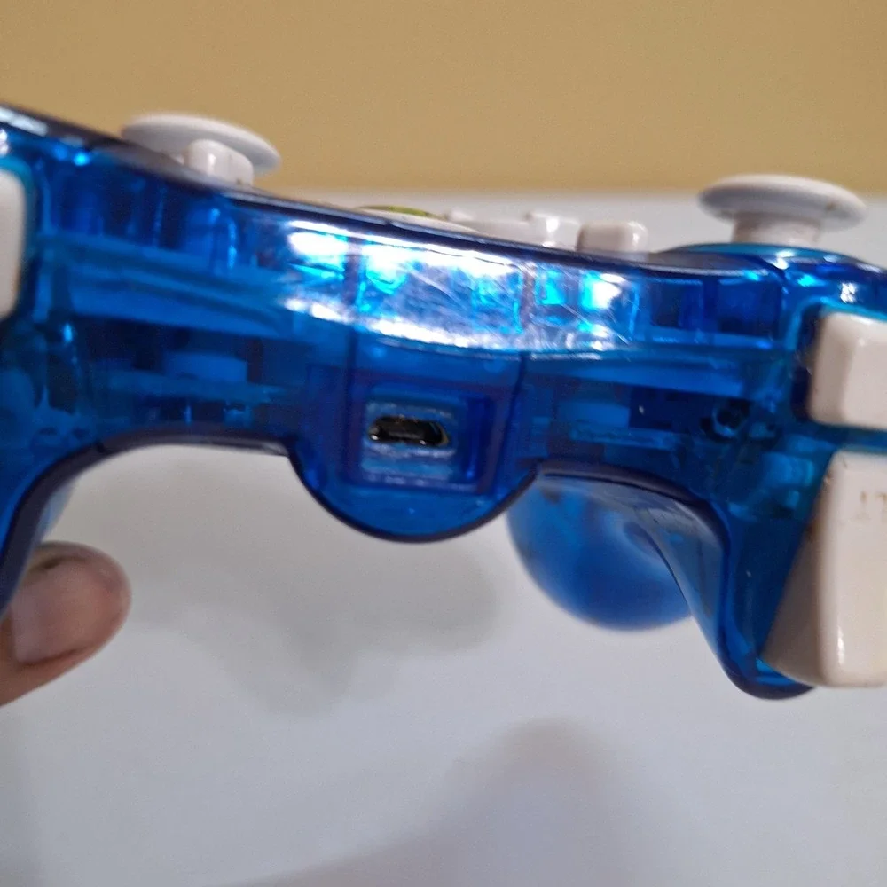 Rock Candy Xbox 360 Wired Controller‎ Blue Transparent Untested